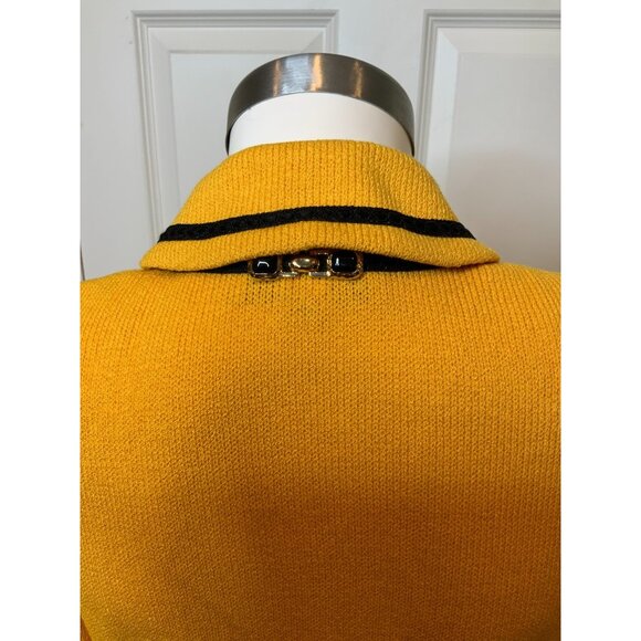 St. John Collection Dark Yellow Knit Zip-Up Jacket W/ Navy Blue Trim, Size 4 - Picture 8 of 9